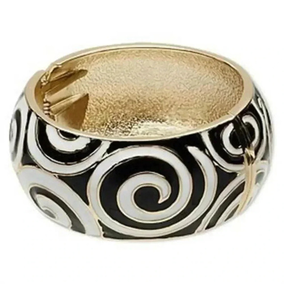 Mid-Century Style Retro Enamel Black White Gold Hinged Wide Bangle Bracelet - Picture 1 of 1